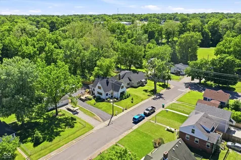 207 E Poplar Street Danville IN 46122
