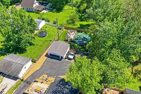 207 E Poplar Street Danville IN 46122
