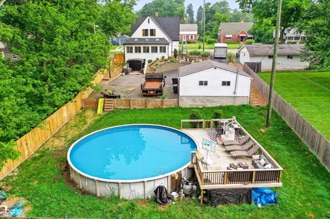 207 E Poplar Street Danville IN 46122