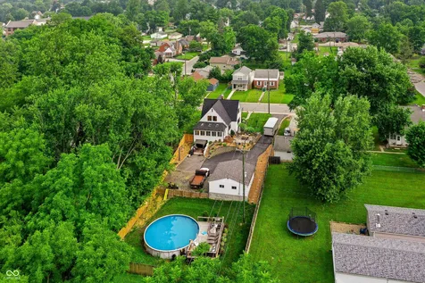 207 E Poplar Street Danville IN 46122