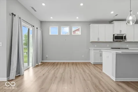 9089 Stone Trace Boulevard Avon IN 46123