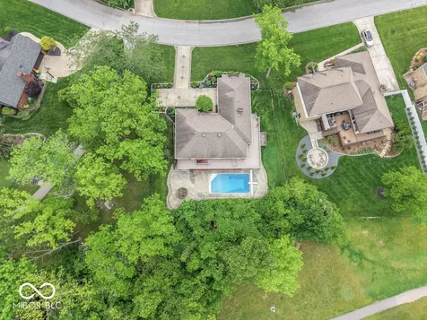 2280 Woodsway Drive Greenwood IN 46143
