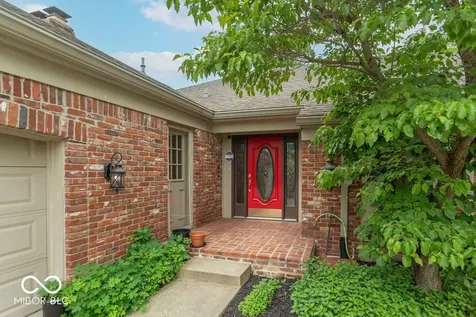2280 Woodsway Drive Greenwood IN 46143