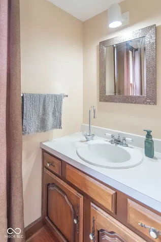 2280 Woodsway Drive Greenwood IN 46143