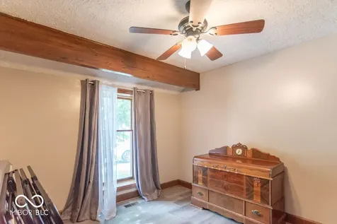 2280 Woodsway Drive Greenwood IN 46143