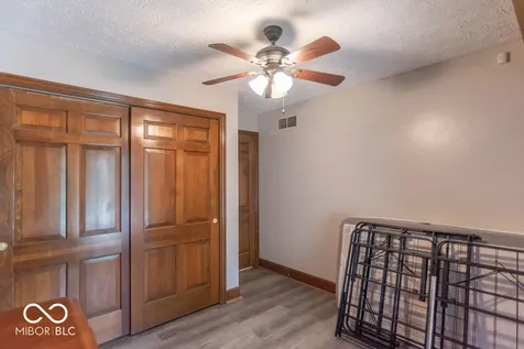 2280 Woodsway Drive Greenwood IN 46143
