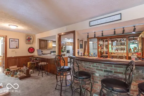 2280 Woodsway Drive Greenwood IN 46143