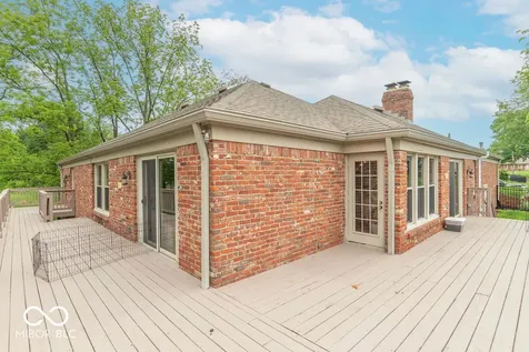 2280 Woodsway Drive Greenwood IN 46143