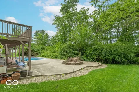 2280 Woodsway Drive Greenwood IN 46143