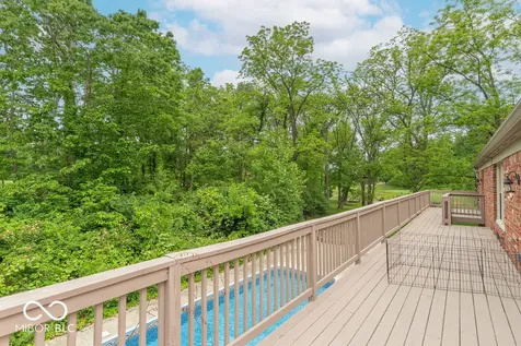 2280 Woodsway Drive Greenwood IN 46143