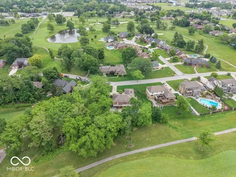 2280 Woodsway Drive Greenwood IN 46143