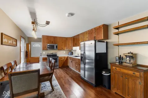 242 Hollybrook Drive Whiteland IN 46184