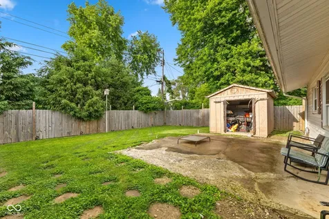 242 Hollybrook Drive Whiteland IN 46184