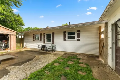 242 Hollybrook Drive Whiteland IN 46184