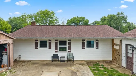 242 Hollybrook Drive Whiteland IN 46184
