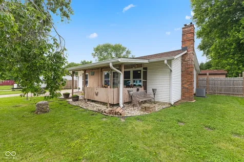 242 Hollybrook Drive Whiteland IN 46184
