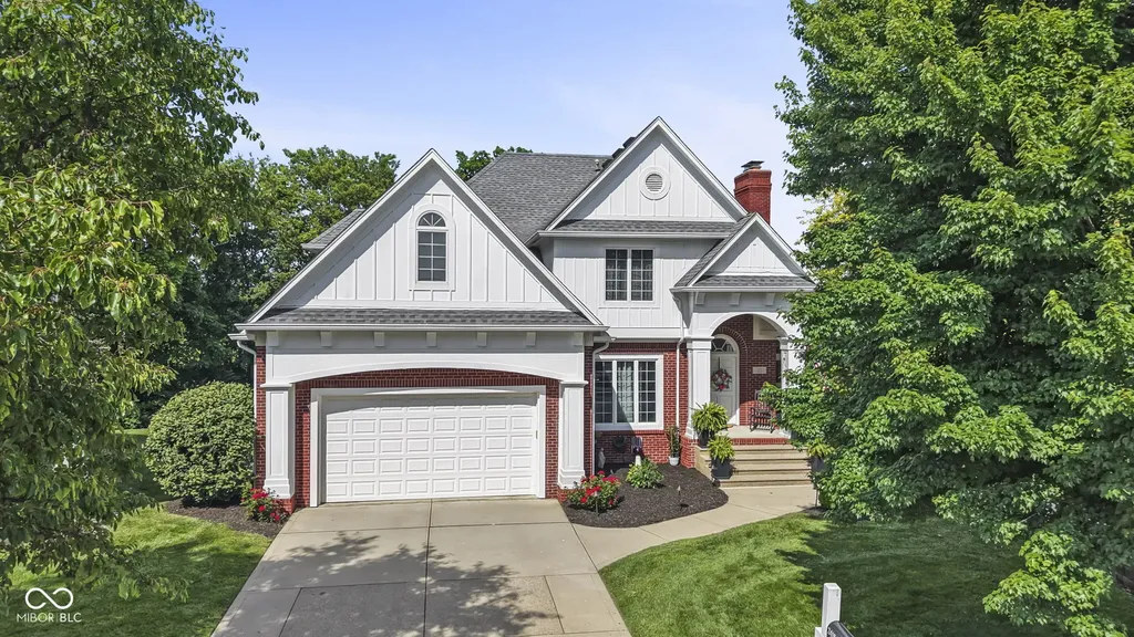 2418 Somerset Circle Franklin IN 46131
