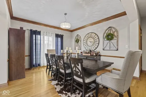 2418 Somerset Circle Franklin IN 46131