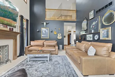 2418 Somerset Circle Franklin IN 46131