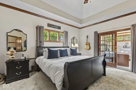 2418 Somerset Circle Franklin IN 46131