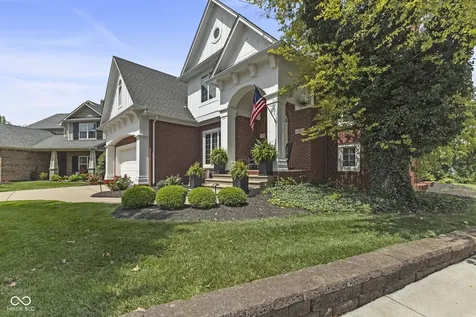 2418 Somerset Circle Franklin IN 46131