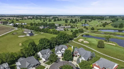 2418 Somerset Circle Franklin IN 46131