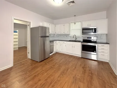 311 S B Street Thorntown IN 46071