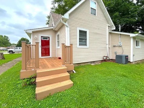 311 S B Street Thorntown IN 46071