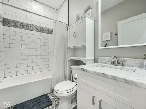 4231 Sunset Avenue Indianapolis IN 46208