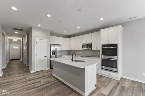 10702 Maidenhair Drive Indianapolis IN 46239