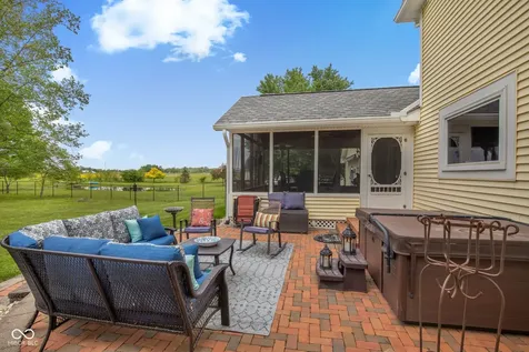 4462 S 600 Road W New Palestine IN 46163