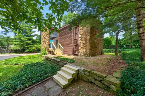 3216 Sherwood Place Columbus IN 47203