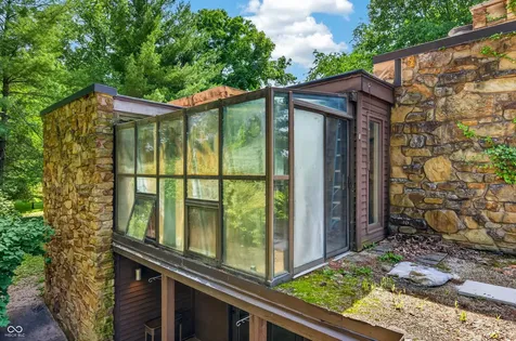 3216 Sherwood Place Columbus IN 47203