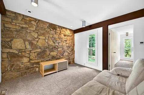 3216 Sherwood Place Columbus IN 47203