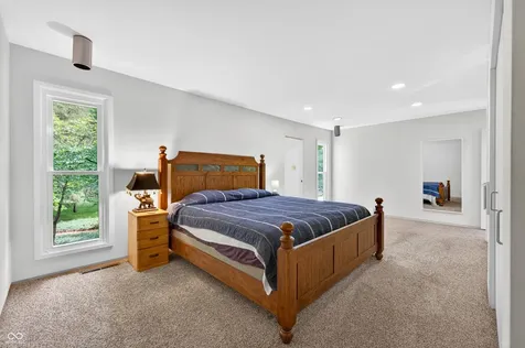 3216 Sherwood Place Columbus IN 47203