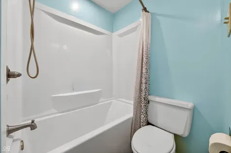 3216 Sherwood Place Columbus IN 47203
