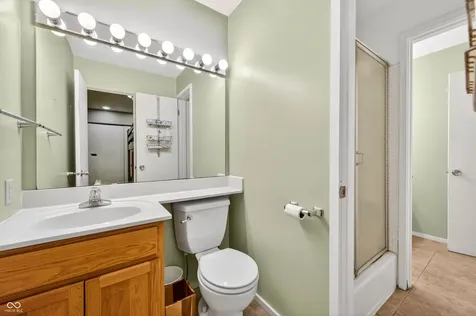 3216 Sherwood Place Columbus IN 47203