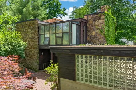 3216 Sherwood Place Columbus IN 47203