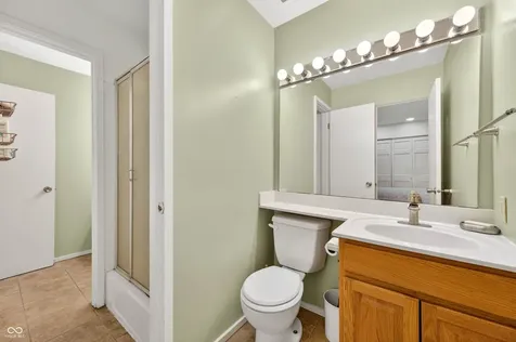 3216 Sherwood Place Columbus IN 47203