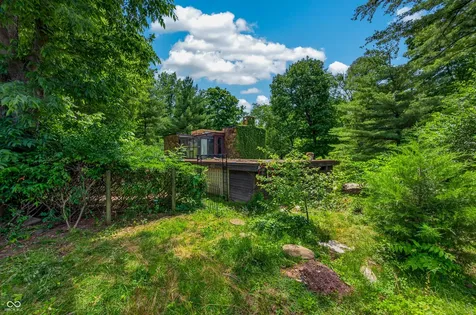 3216 Sherwood Place Columbus IN 47203