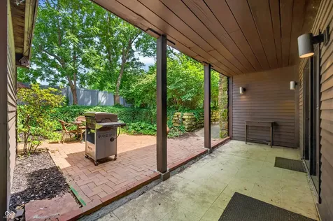 3216 Sherwood Place Columbus IN 47203