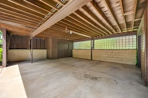 3216 Sherwood Place Columbus IN 47203