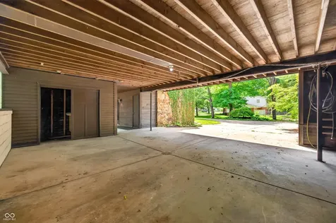 3216 Sherwood Place Columbus IN 47203