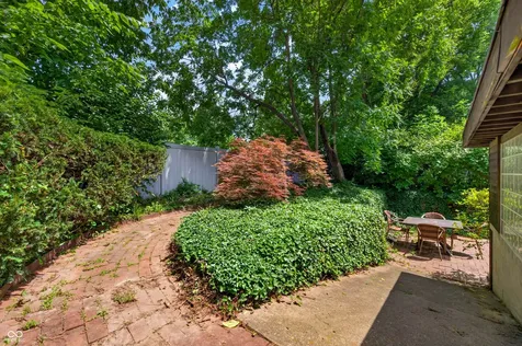 3216 Sherwood Place Columbus IN 47203