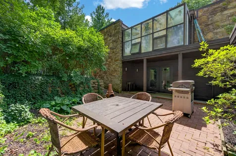 3216 Sherwood Place Columbus IN 47203