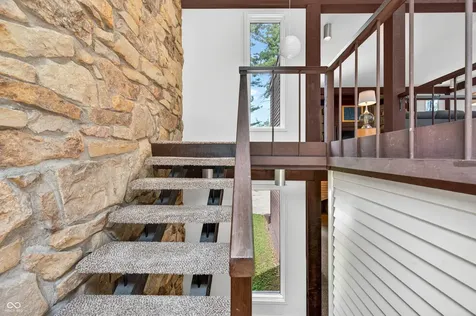 3216 Sherwood Place Columbus IN 47203