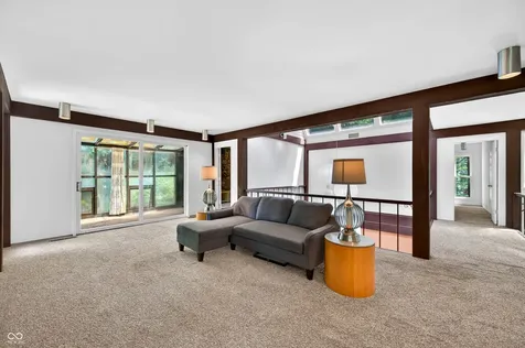 3216 Sherwood Place Columbus IN 47203