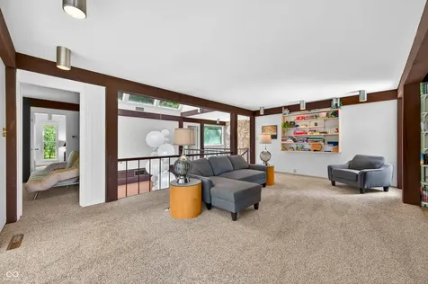 3216 Sherwood Place Columbus IN 47203