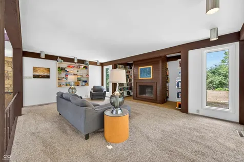 3216 Sherwood Place Columbus IN 47203