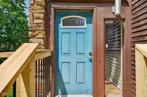 3216 Sherwood Place Columbus IN 47203